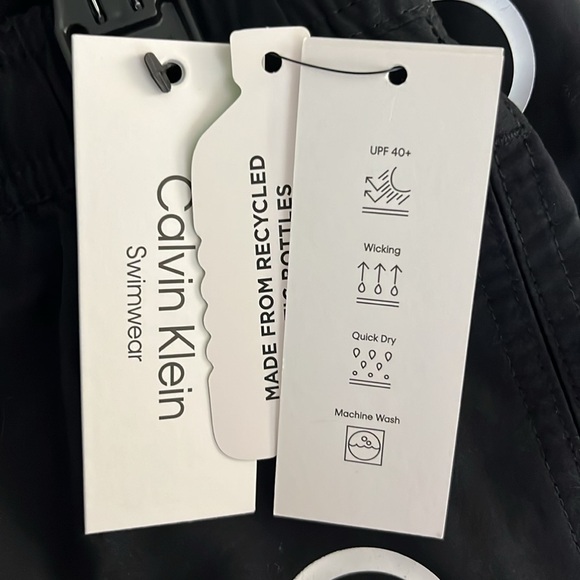 Calvin Klein Men's Core Logo-Print 7" Volley Swim Trunks, NWT - Picture 7 of 7